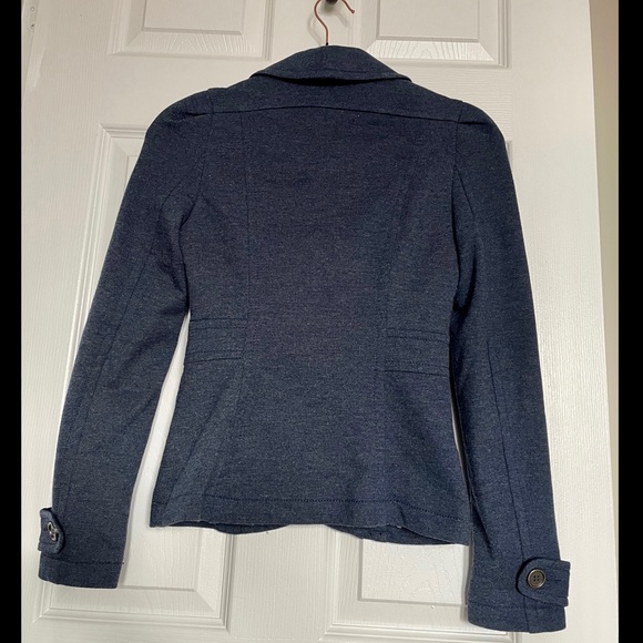 H&M Blazer - Picture 2 of 6